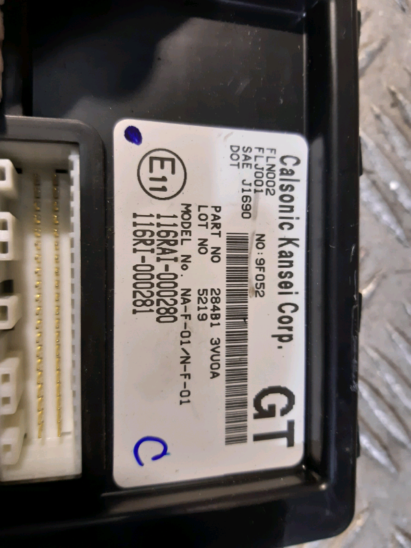 Centralina ECU Nissan micra 1.2b 2015 CEVU399 284B1 3VU0A