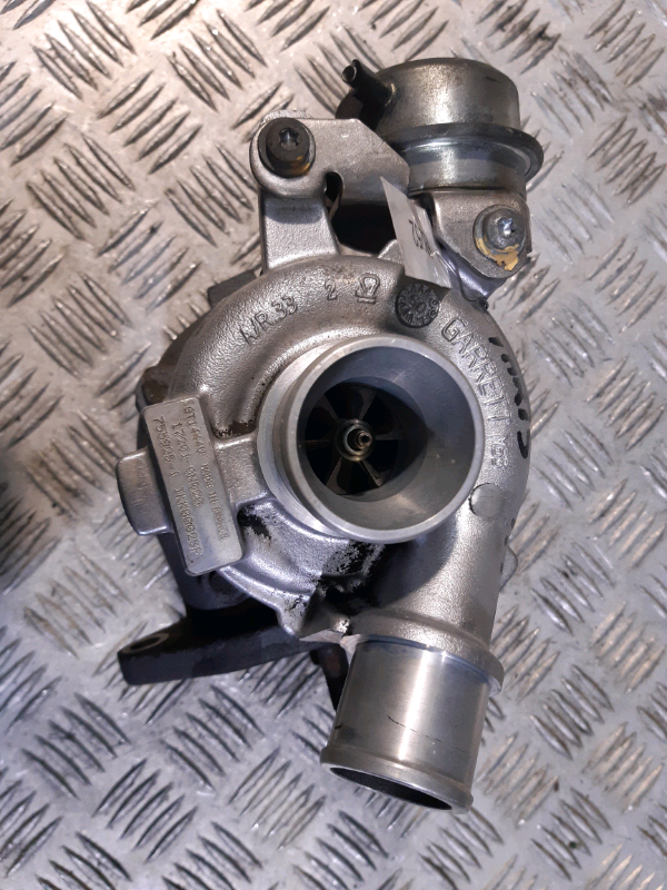 Turbina usata Toyota yaris 1.4Td TB252 755925-1