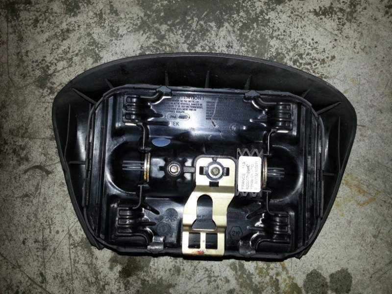 Airbag volante di una Renault espace del 2002 cod 8200071201C