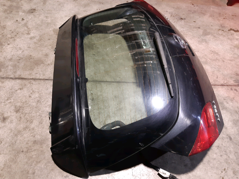 Portellone posteriore Opel astra J 5p berlina 2013