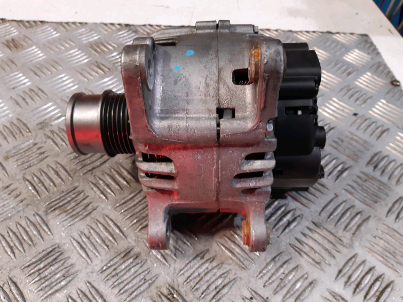 Alternatore usato Vw golf 7 1.0 Tb ALT656 04E903015