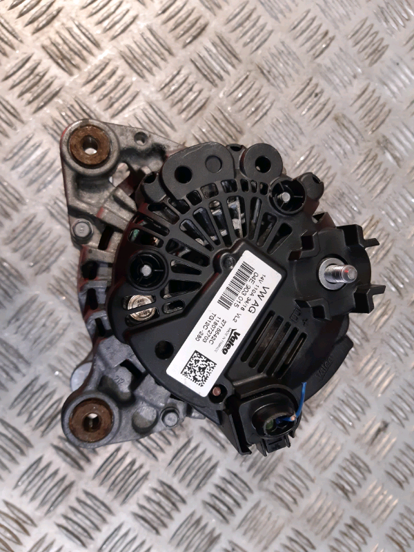 Alternatore usato Vw golf 7 1.0 Tb ALT656 04E903015