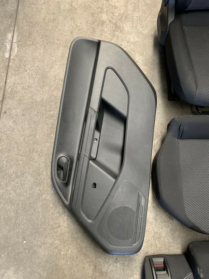 Interno / sedili Seat Mii  2016  3P tessuto grigio con panelli