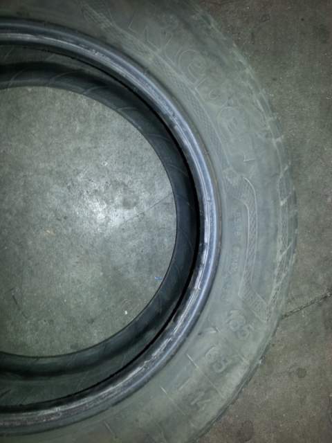 Vendo n&deg;2 gomme Kleber Dynaxer hp3 al50% 185/65R14 86T