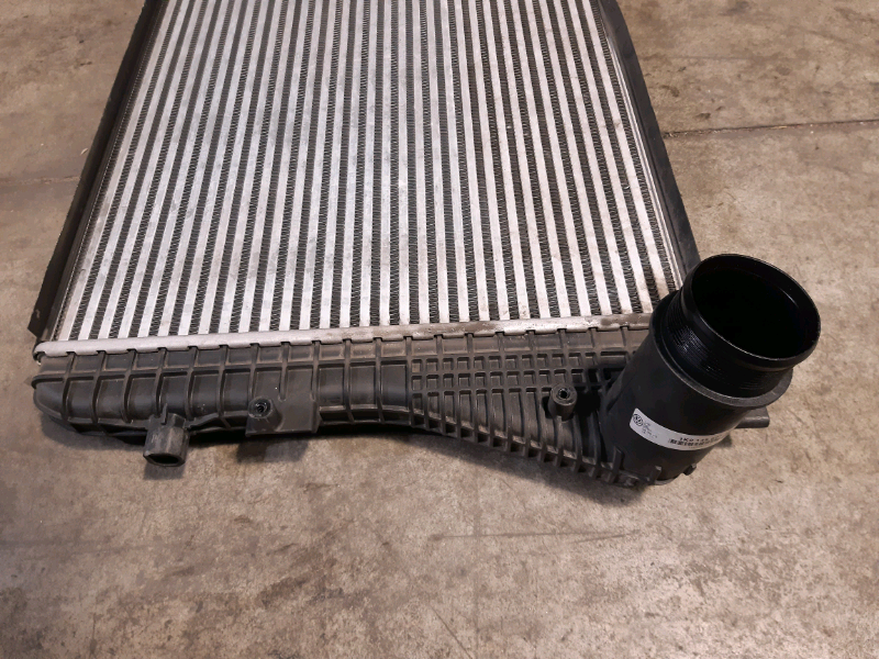 Radiatore intercooler usato Vw golf 6 1.6 tdi 2012 INCO171 1K0145803AS