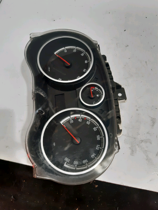 Tachimetro Opel corsa 1.0b &#039;2008&#039; 0013264267 TACH312