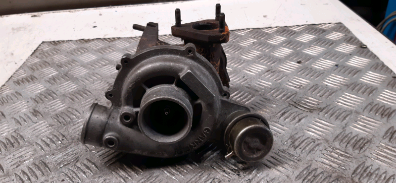 Turbina usata Land rover 2.5 tds TB282 452239 6