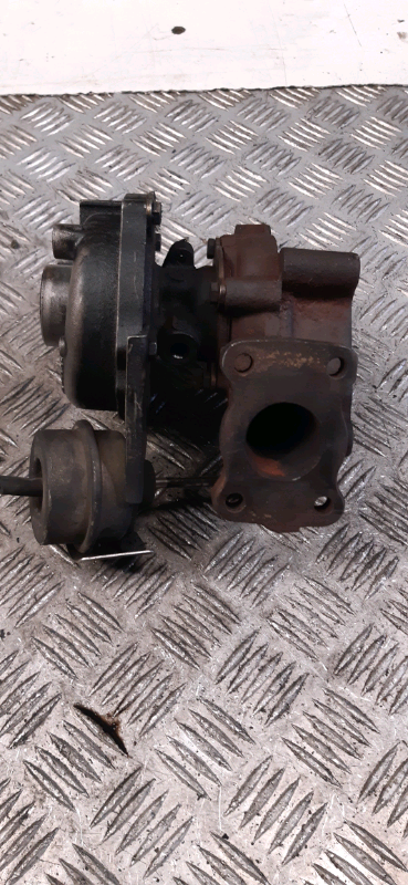 Turbina Peugeot 2.0HDI 8V K03324278 TB298