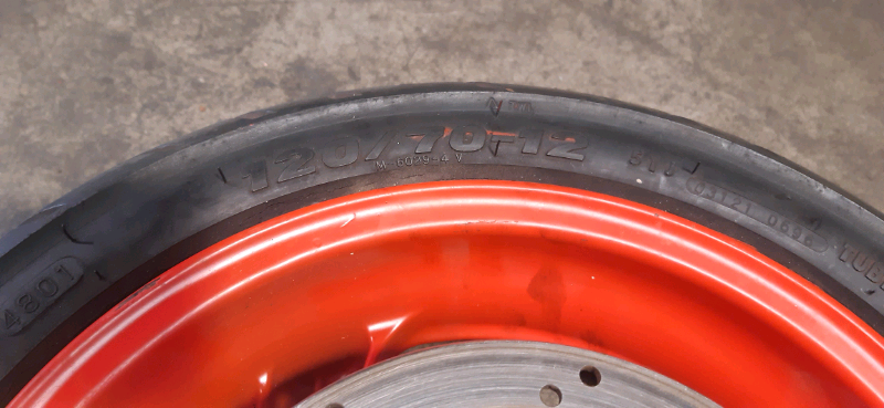 N&#039;1 cerchio + copertone + disco freno anterio MAXXIS 120/70-20 PLS1580