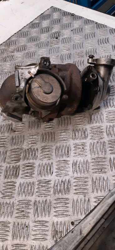 Turbina usata ageometria variabile Citroen C3 1.6hdi 9655673080 TB337