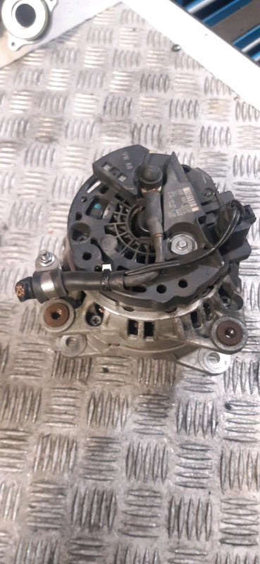 Alternatore Vw Golf 6 2.0TDI 2011 06F903023F ALT703