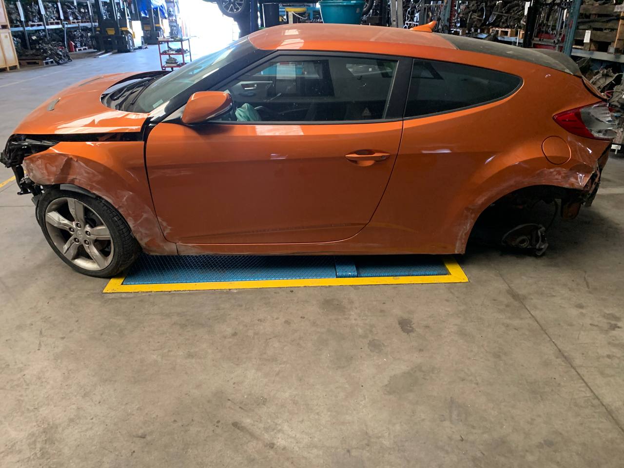 HYUNDAI VELOSTER 1.6 GDI G4FD "2013" DEMOLITA PER RICAMBI