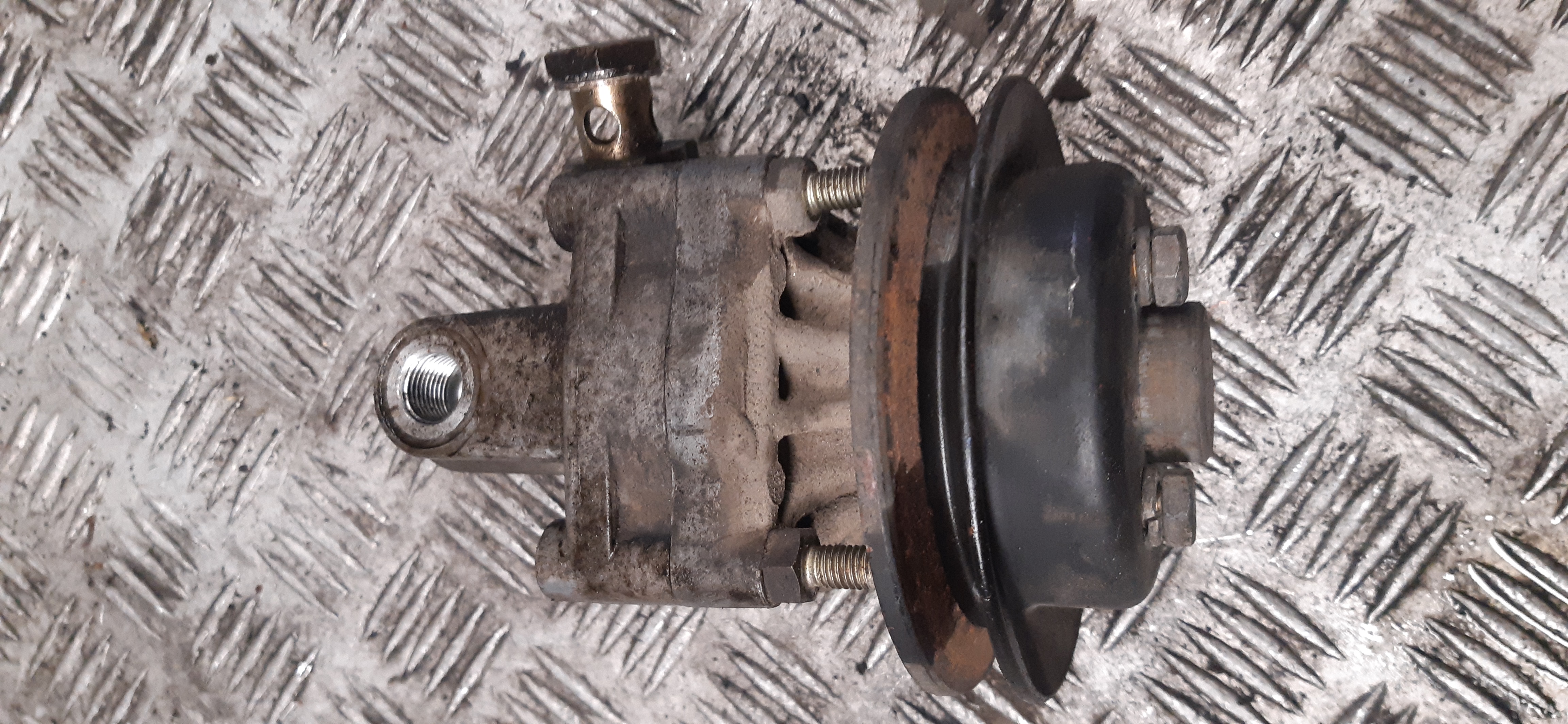 Pompa idroguida Nissan Trade 2.8D A428 7681955136