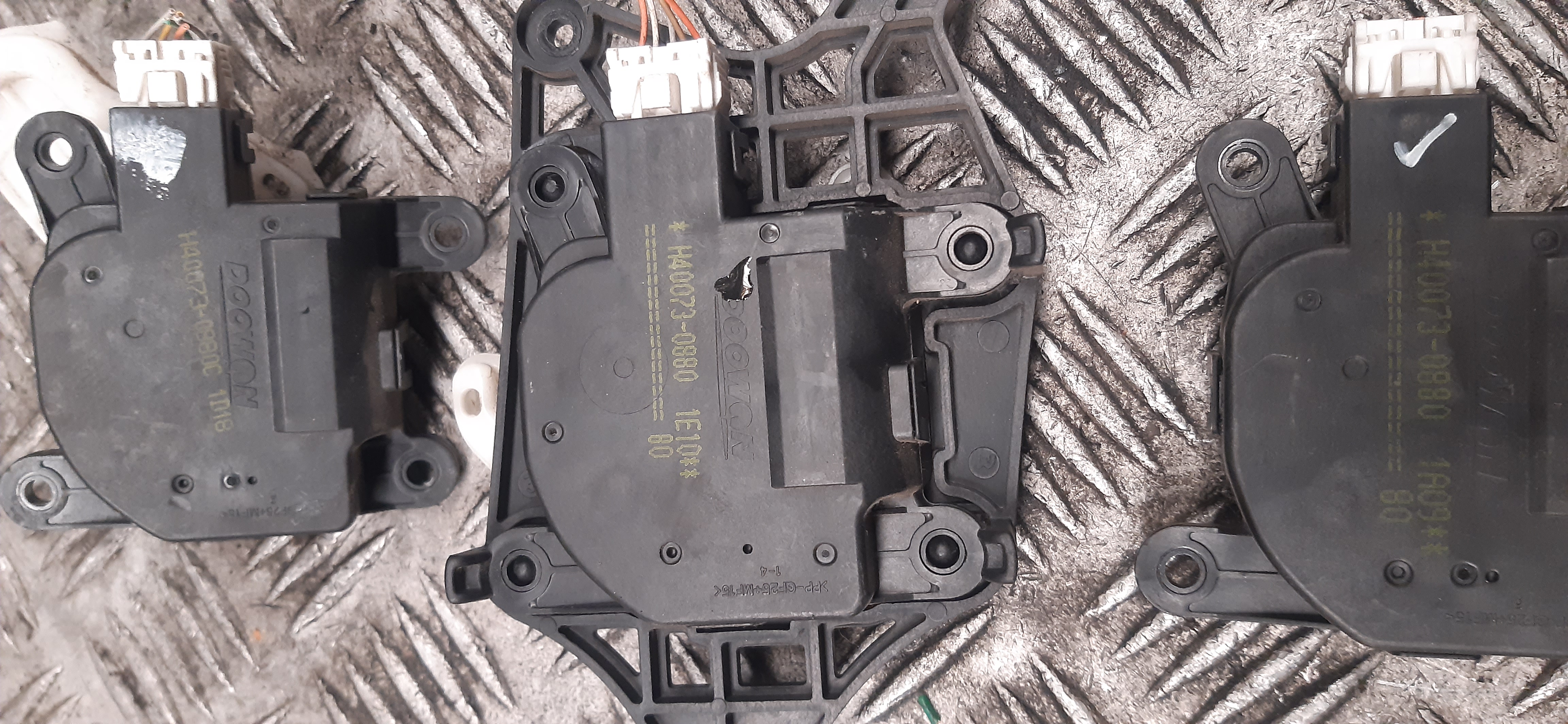 Motorino attuatore Hyundai Veloster 4P 1.6b 2013 H400730880 CEVU912