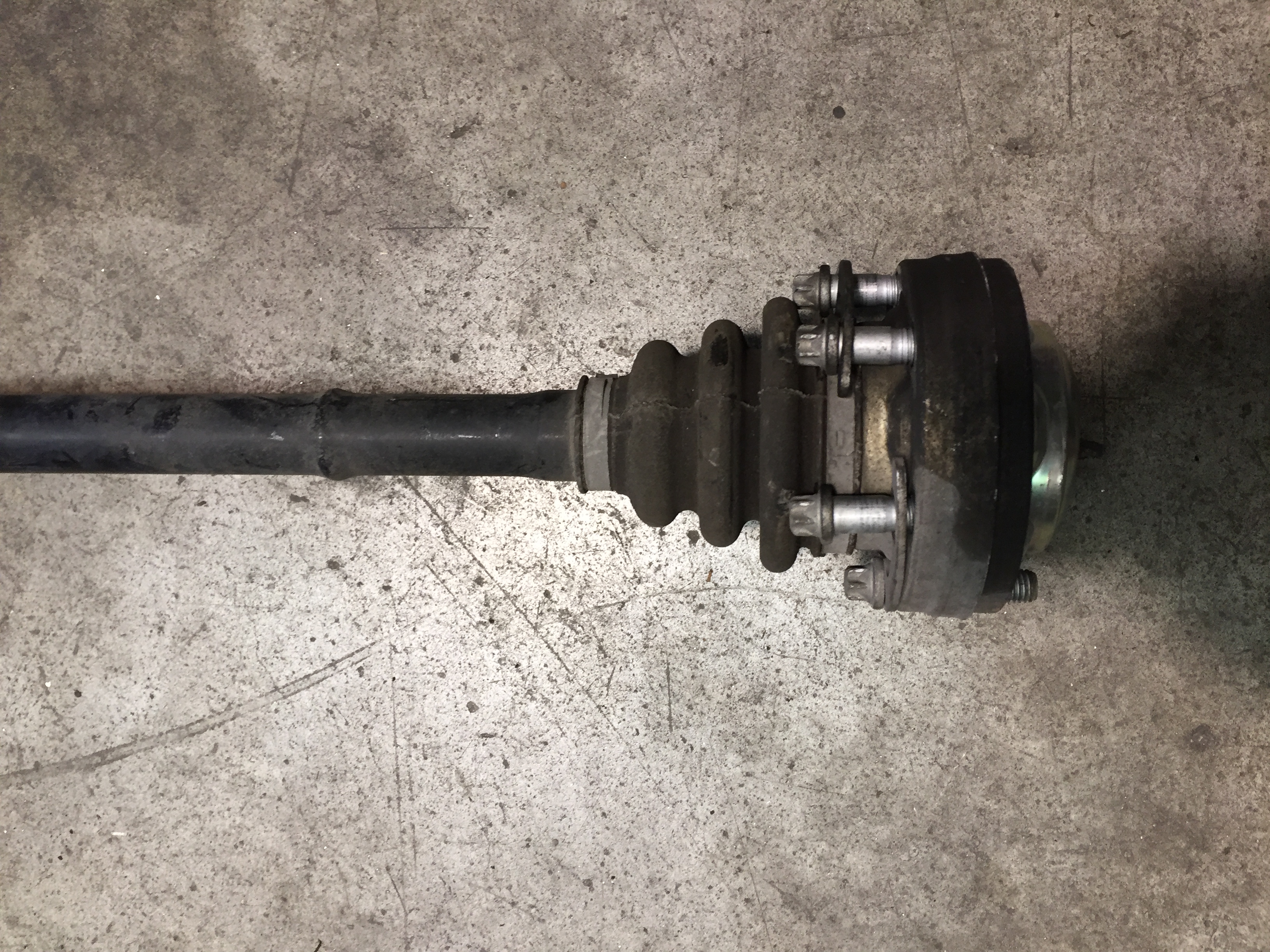 Semiasse post dx BMW 320D 2.0 TD 2010 N47D20C 7533446 MECC687