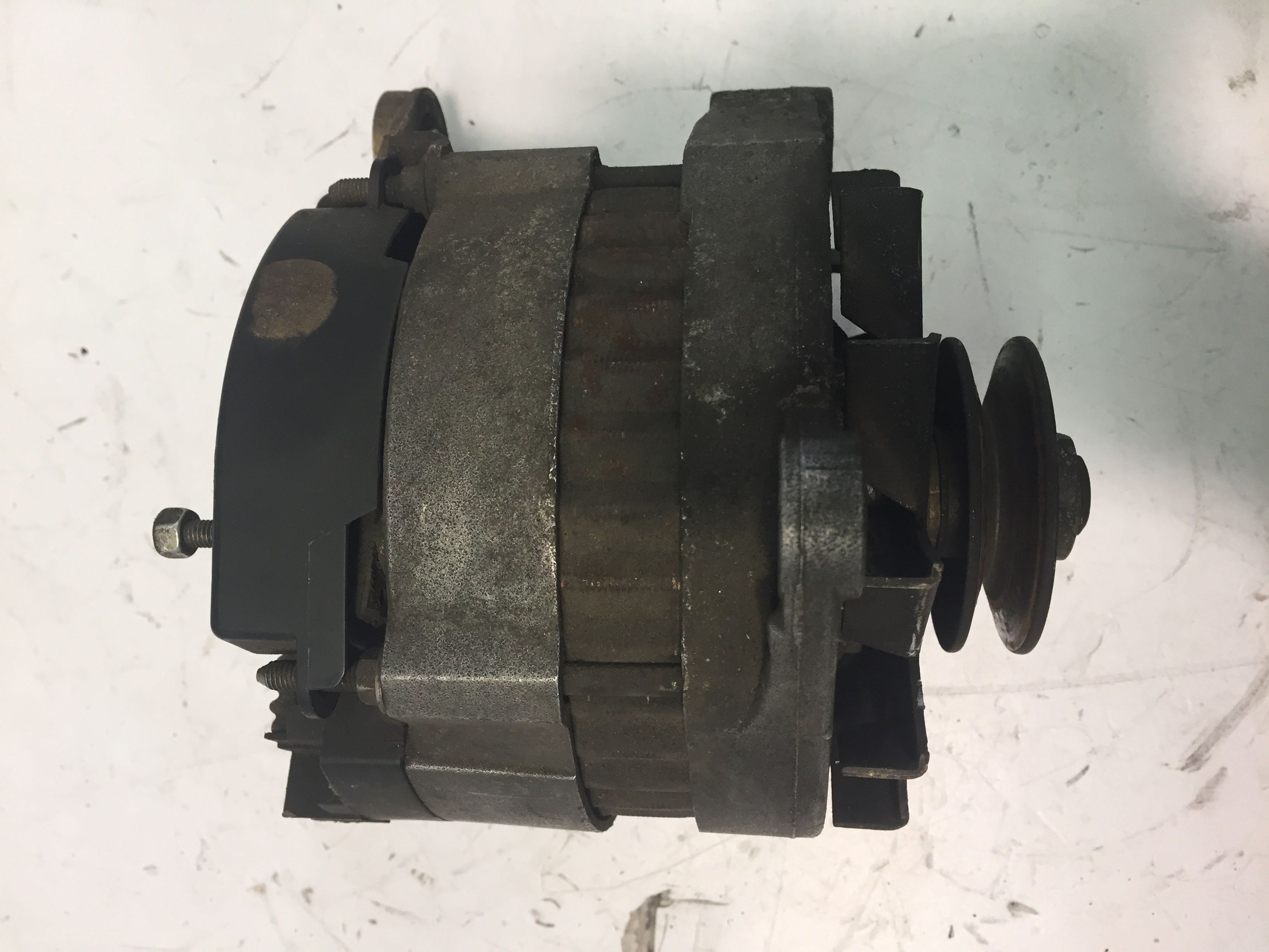 Alternatore RENAULT 4 1.1B 1990 688D7 2101838 ALT728