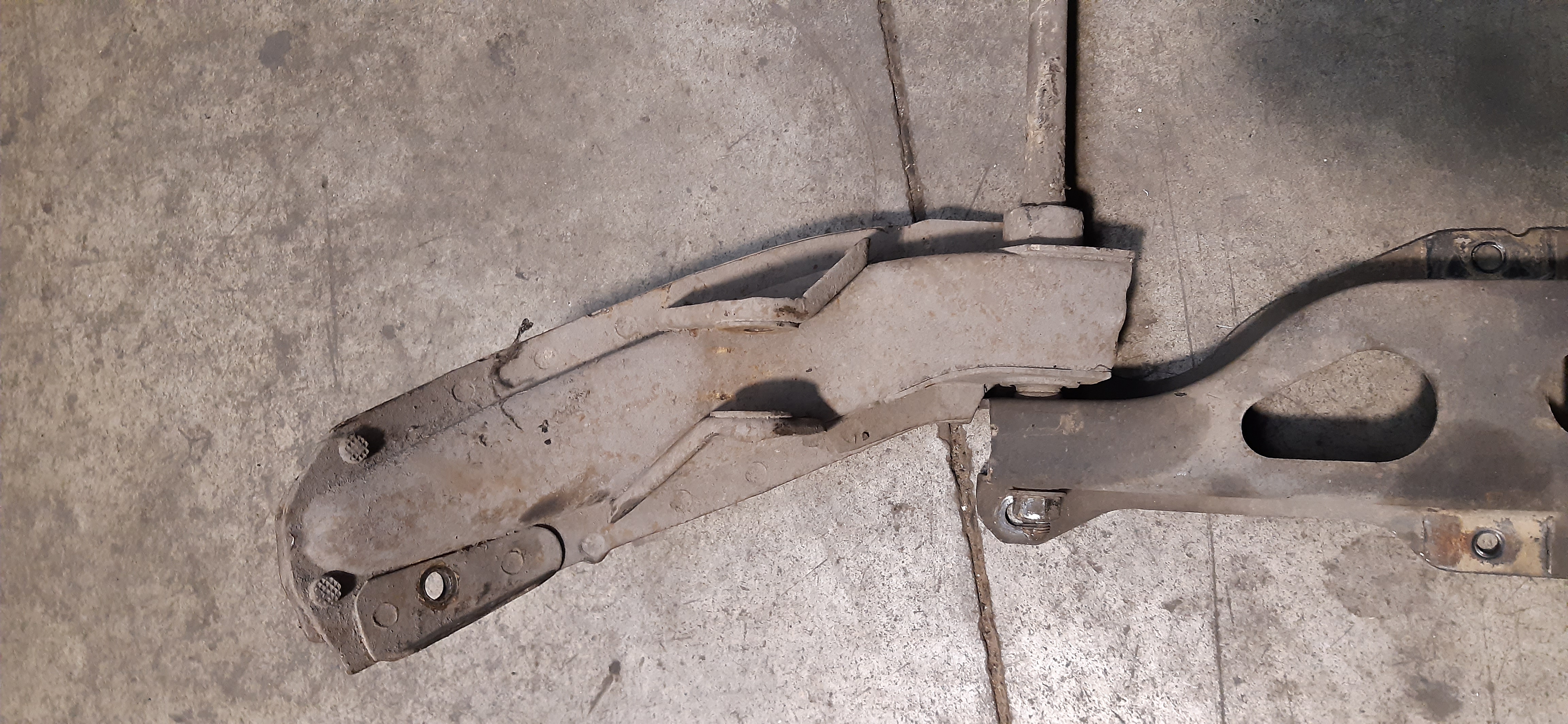 Trapezio con barra Ant DX Renault 4 1.1b 1990 688D7 MECC834