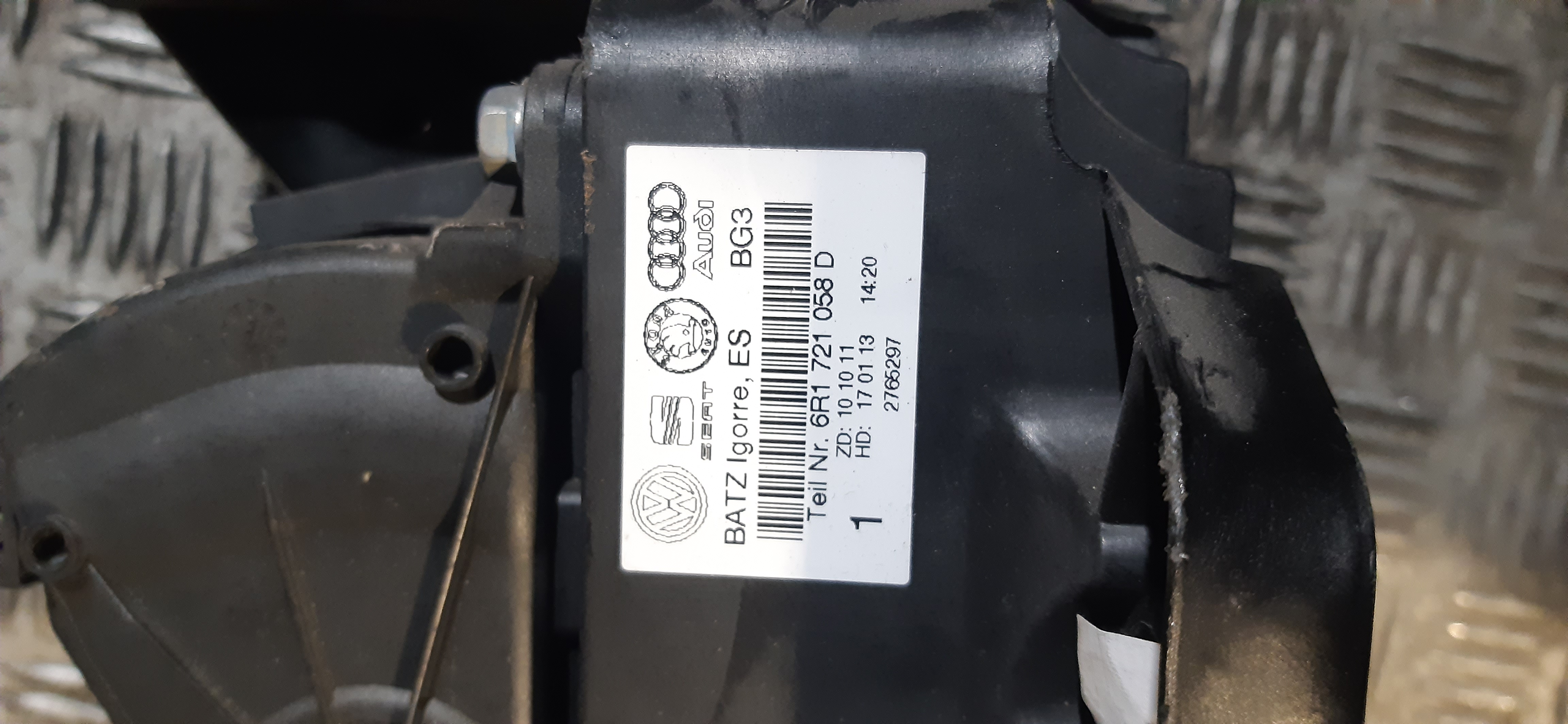 Pedaliera freno più acceleratore VW Polo 1.2b 2014 5P 6Q1721503M 6R1721058D PEDAU320