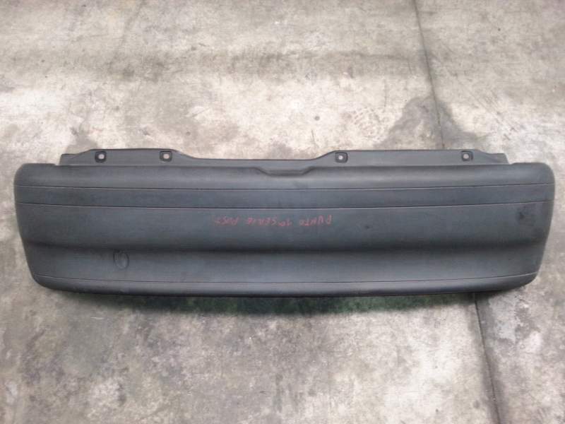 Paraurti posteriore usato per Fiat Punto I&deg;serie col spoiler