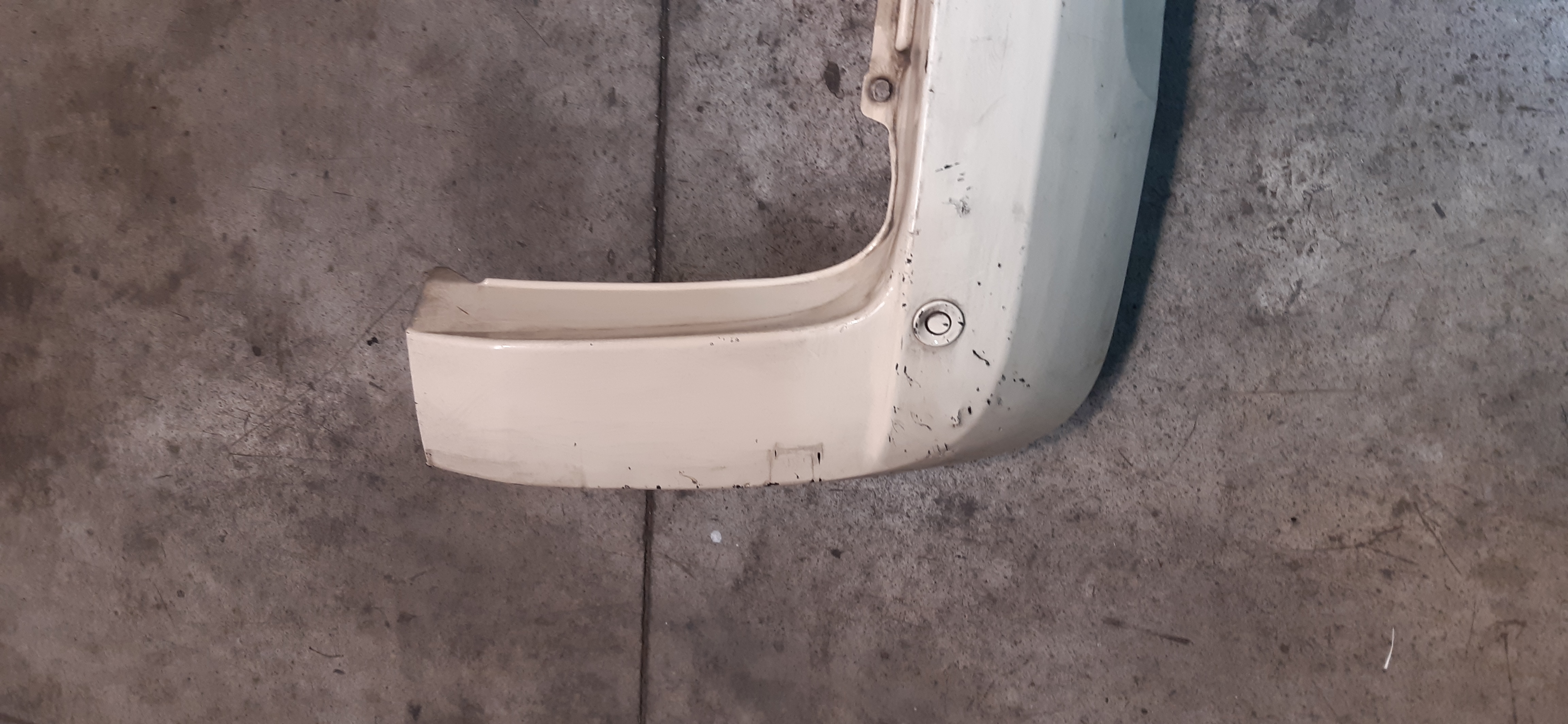 Paraurti Post con sensori Fiat Qubo 1.3MJ 2013 BIANCO PANNA 