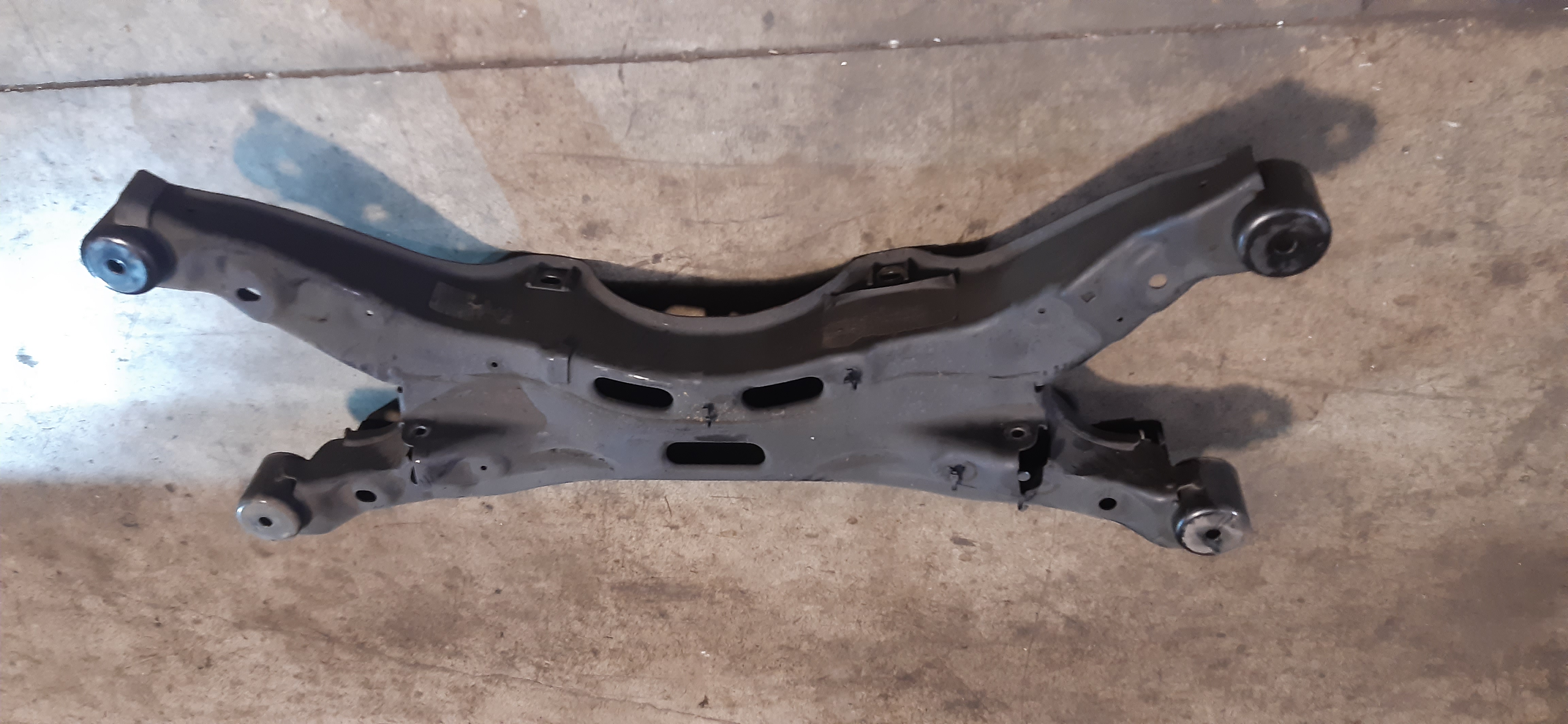 Ponte assale posteriore completo di bracci Fiat Croma 2.4MJ 2006 MECC1639