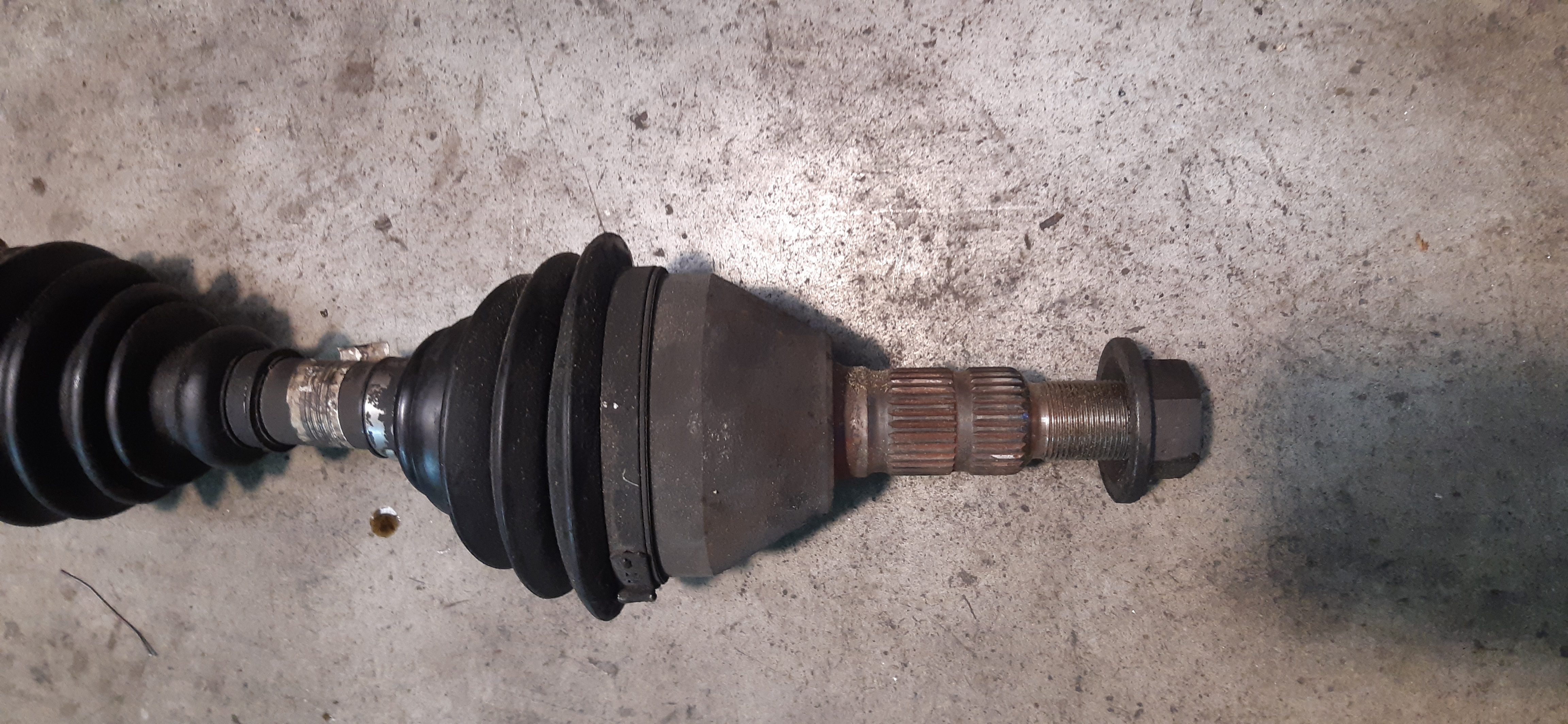 Semiasse Ant SX Fiat Croma 2.4MJ 2006 MECC1637