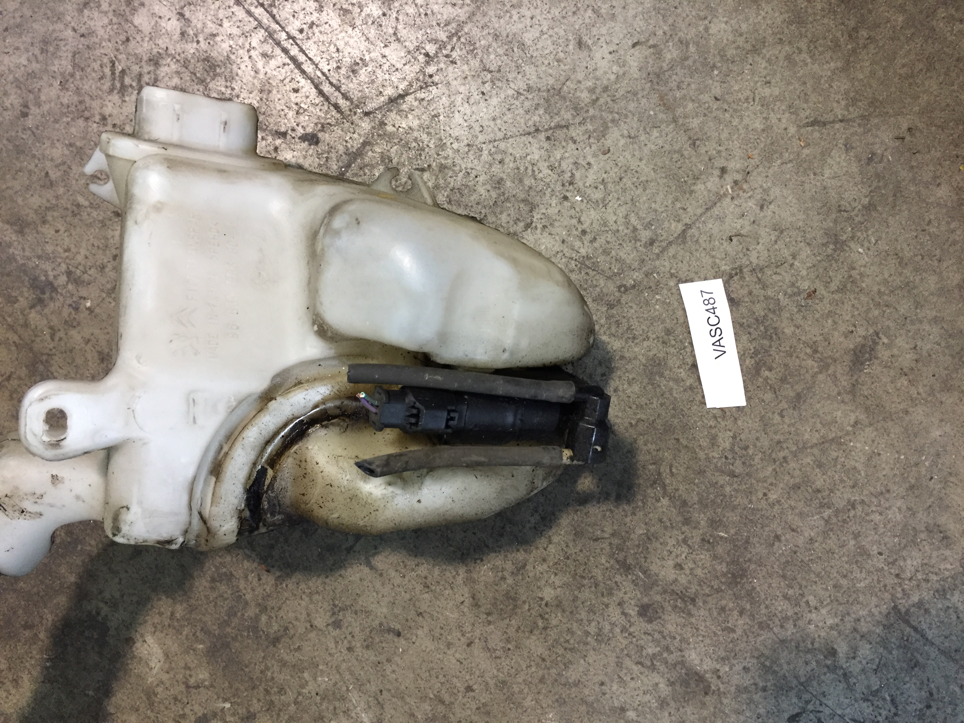 Vaschetta Tergicristalli Citroen C3 2015 1.4B 9683988680 VASC487