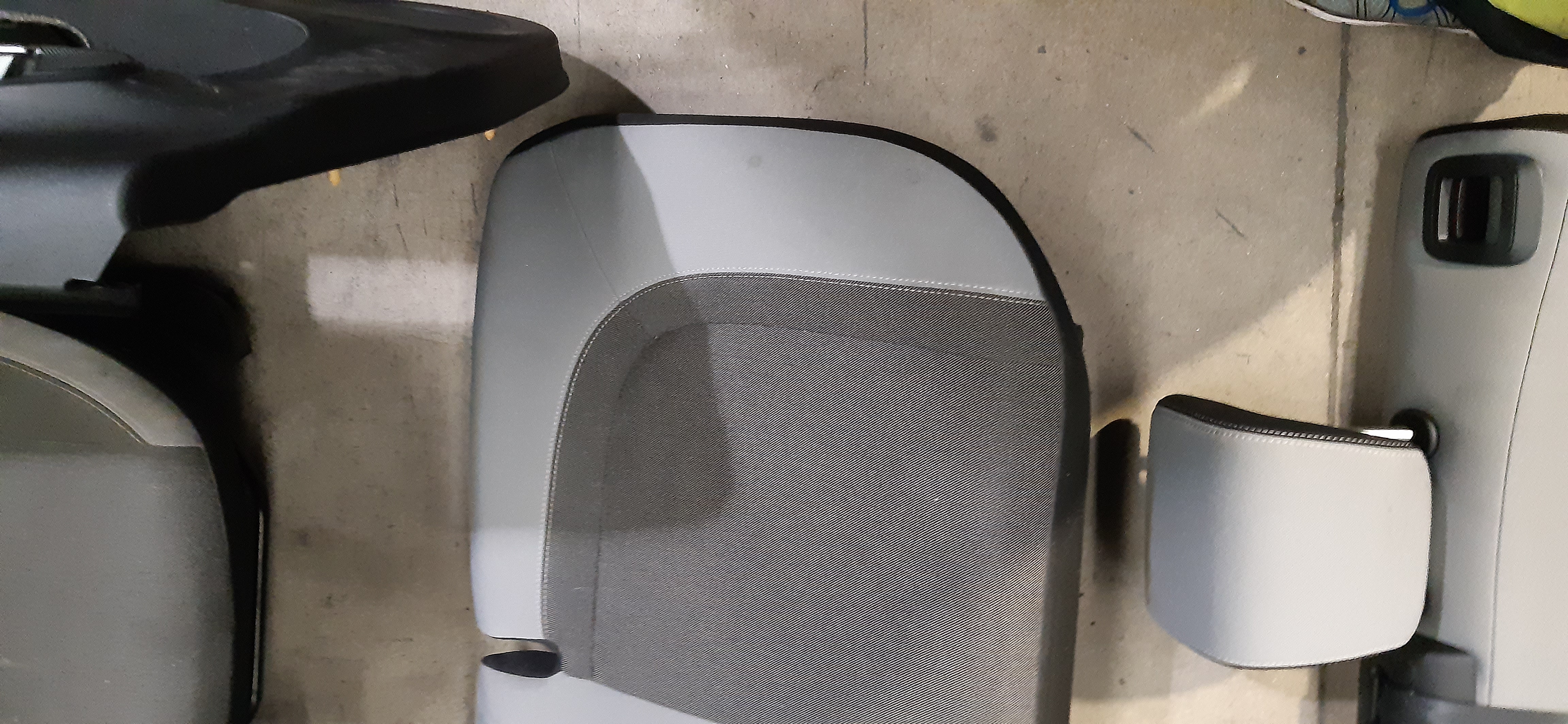 Interno completo di pannelli in Tessuto nero e grigio Fiat Punto EVO 3P 2016