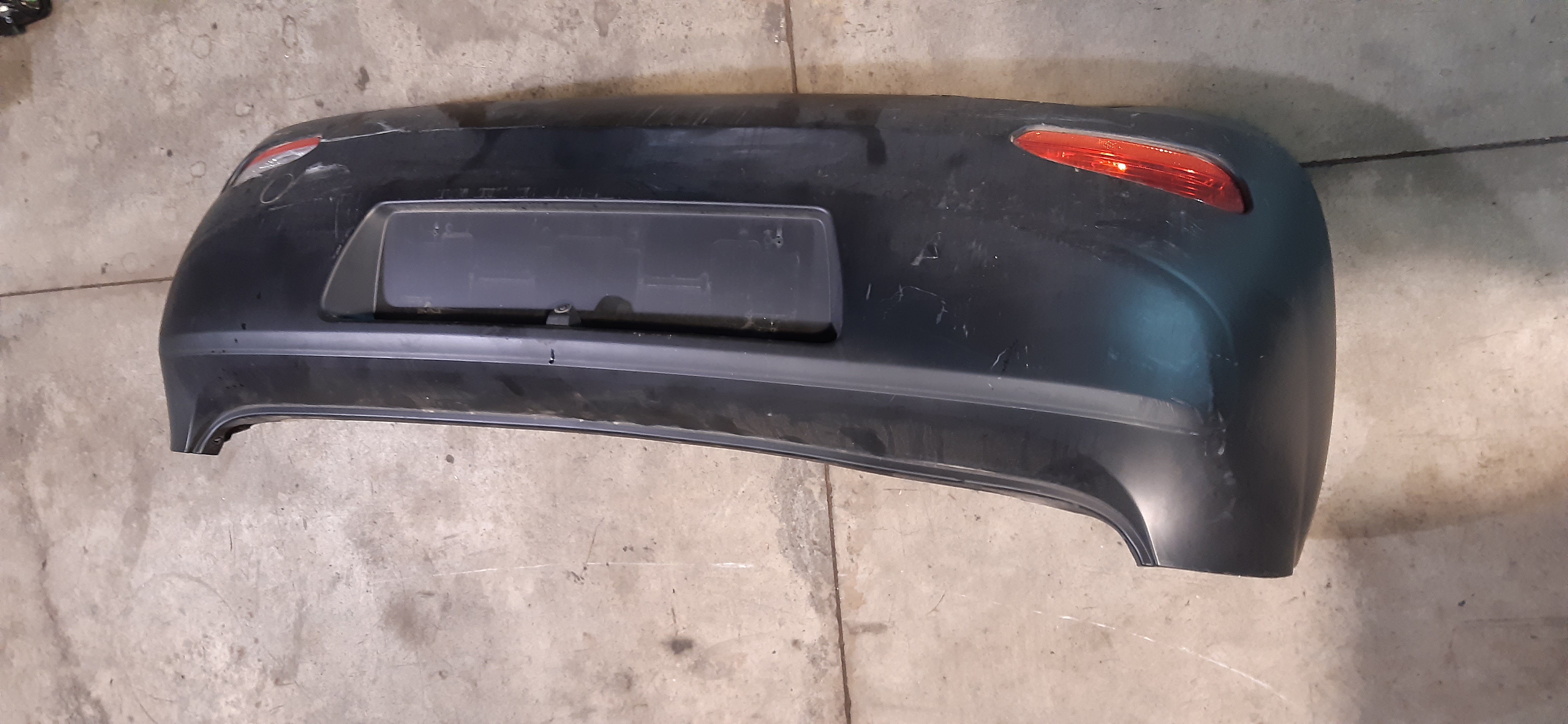 Paraurti post con telecamera Fiat Punto EVO 3P 2016 SPOILER 