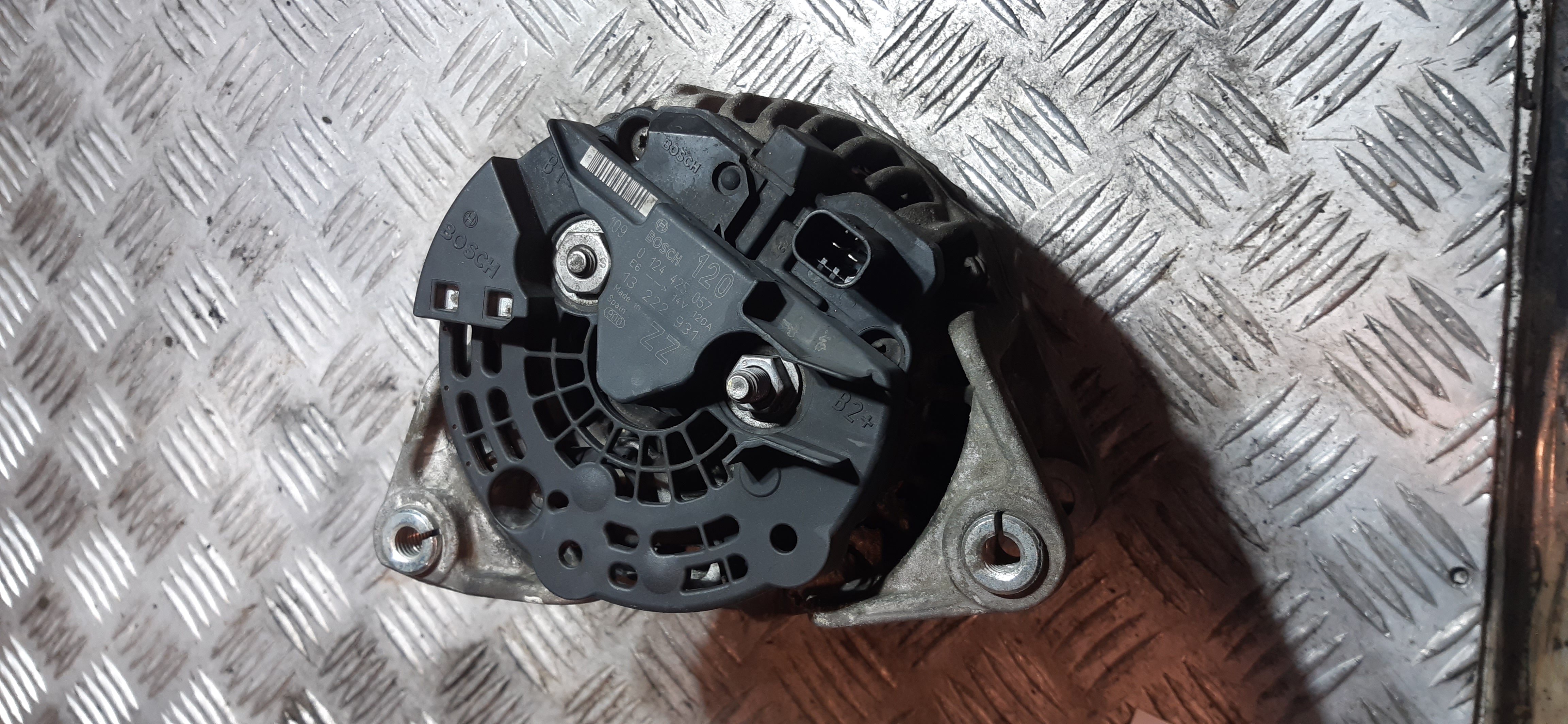 Alternatore Opel A12XER 0124425057 ALT770