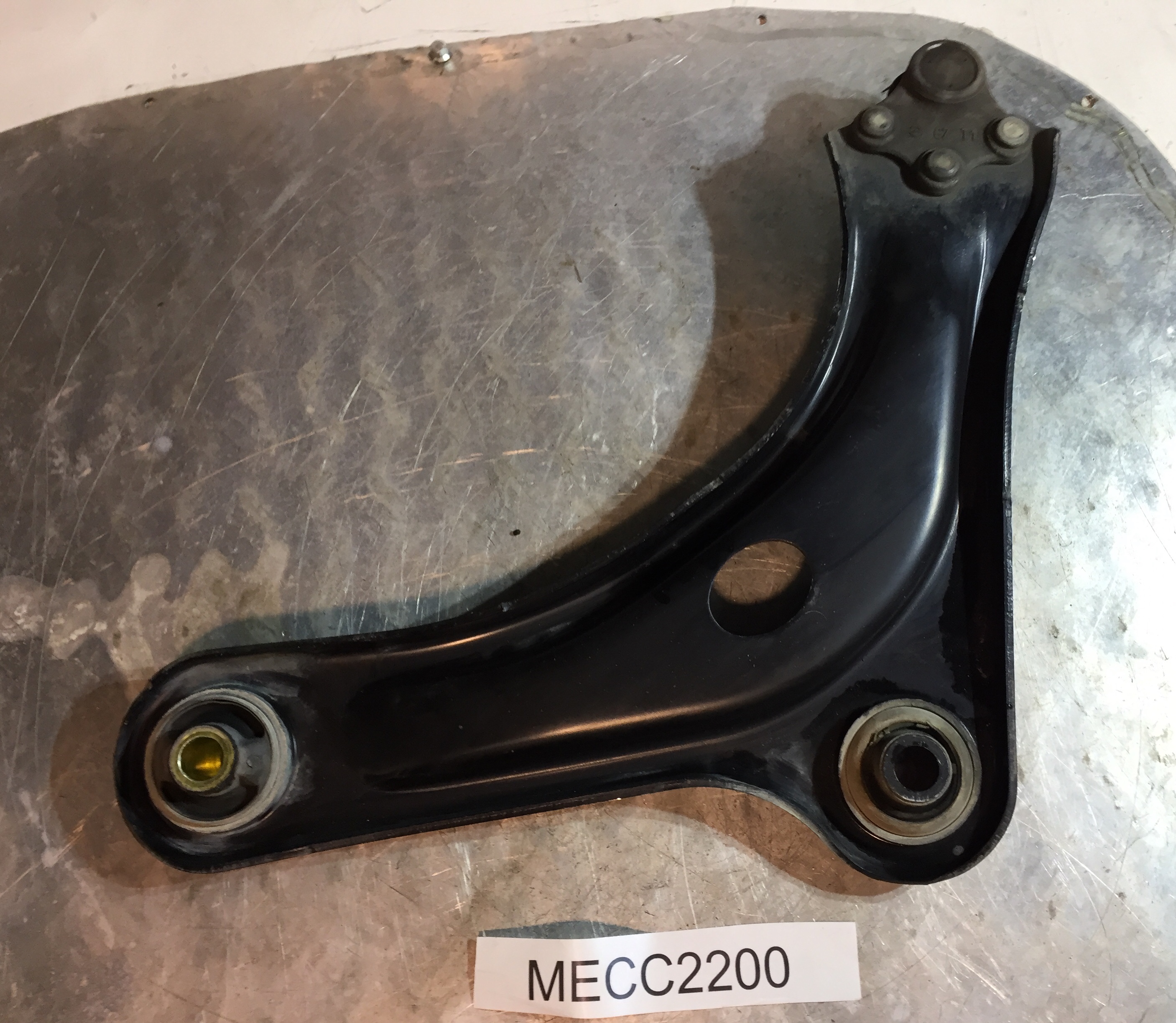 TRAPEZIO ANTERIORE DX PEUGEOT 208 1.2B 2014 HM01 MECC2200