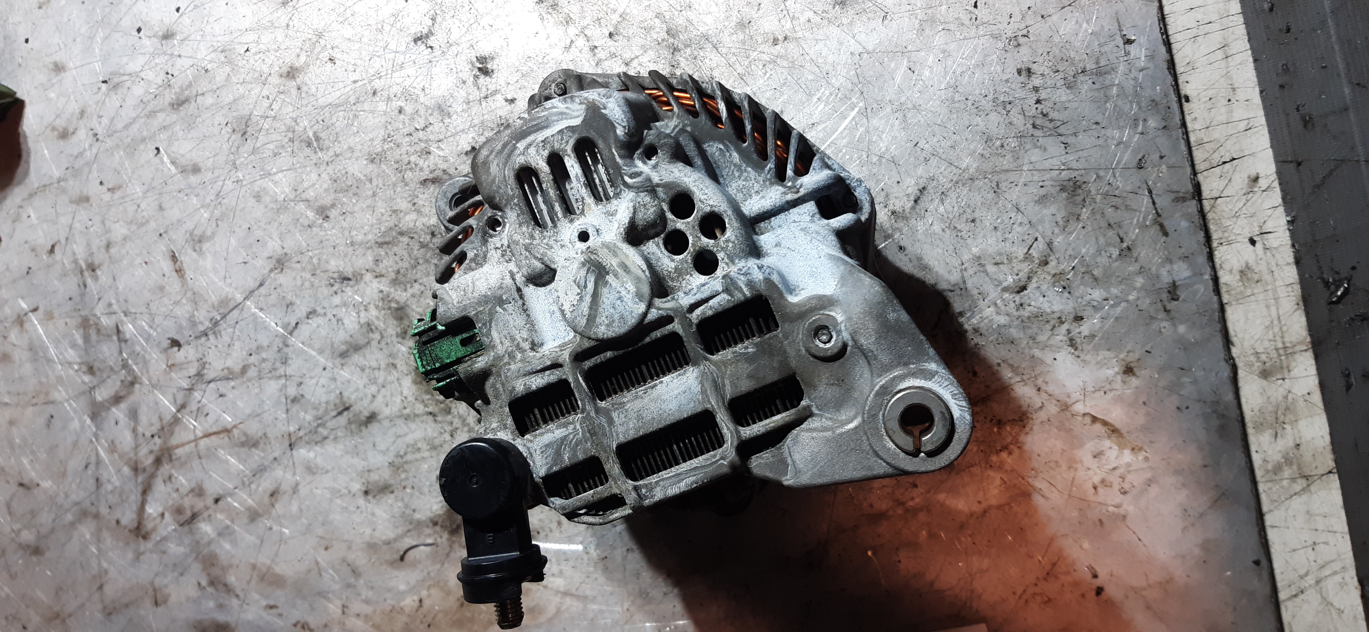 Alternatore Subaru Legacy 2.5B EJ25 23700AA521 ALT797