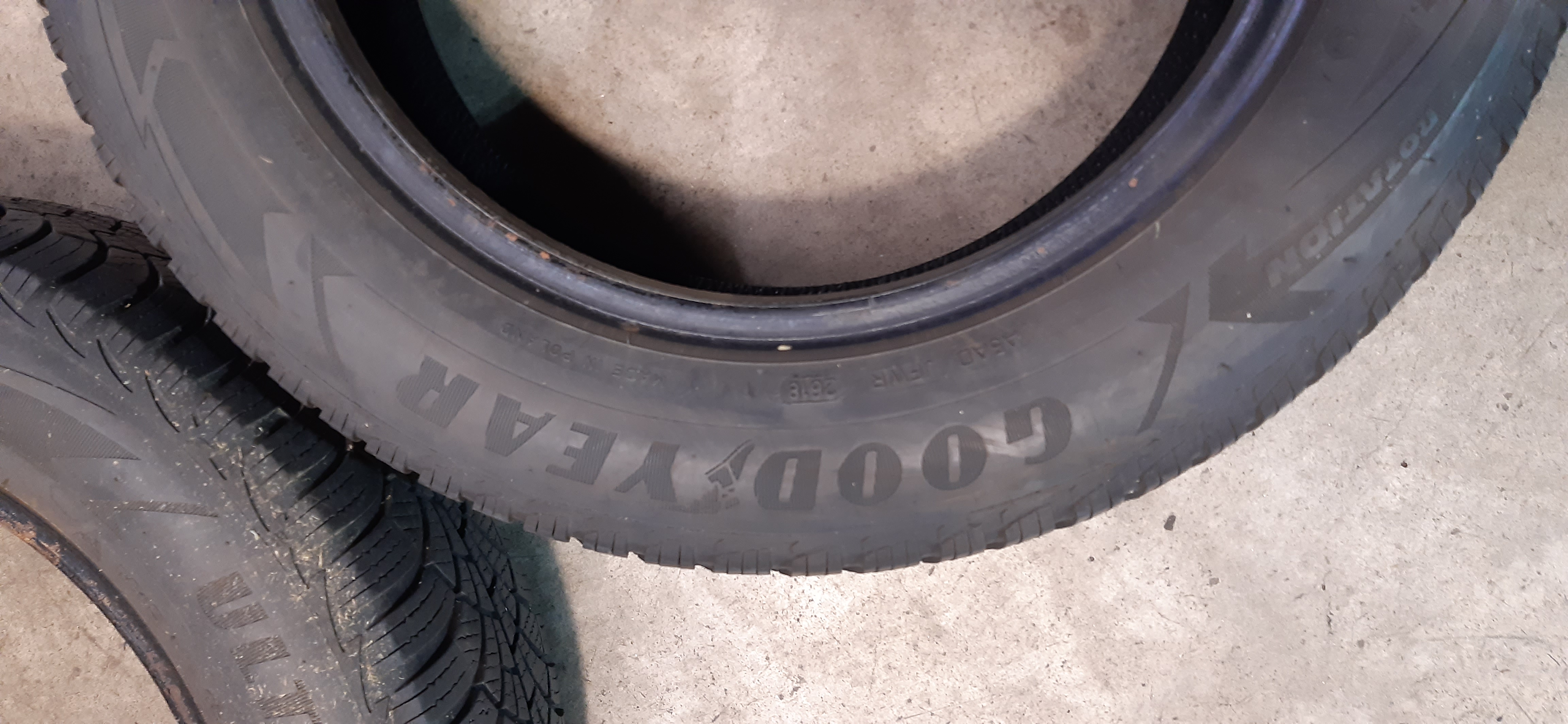 N.4 Gomme invernali GOOD YEAR 185/65 R15 88T DOT3421 GOMMUS264