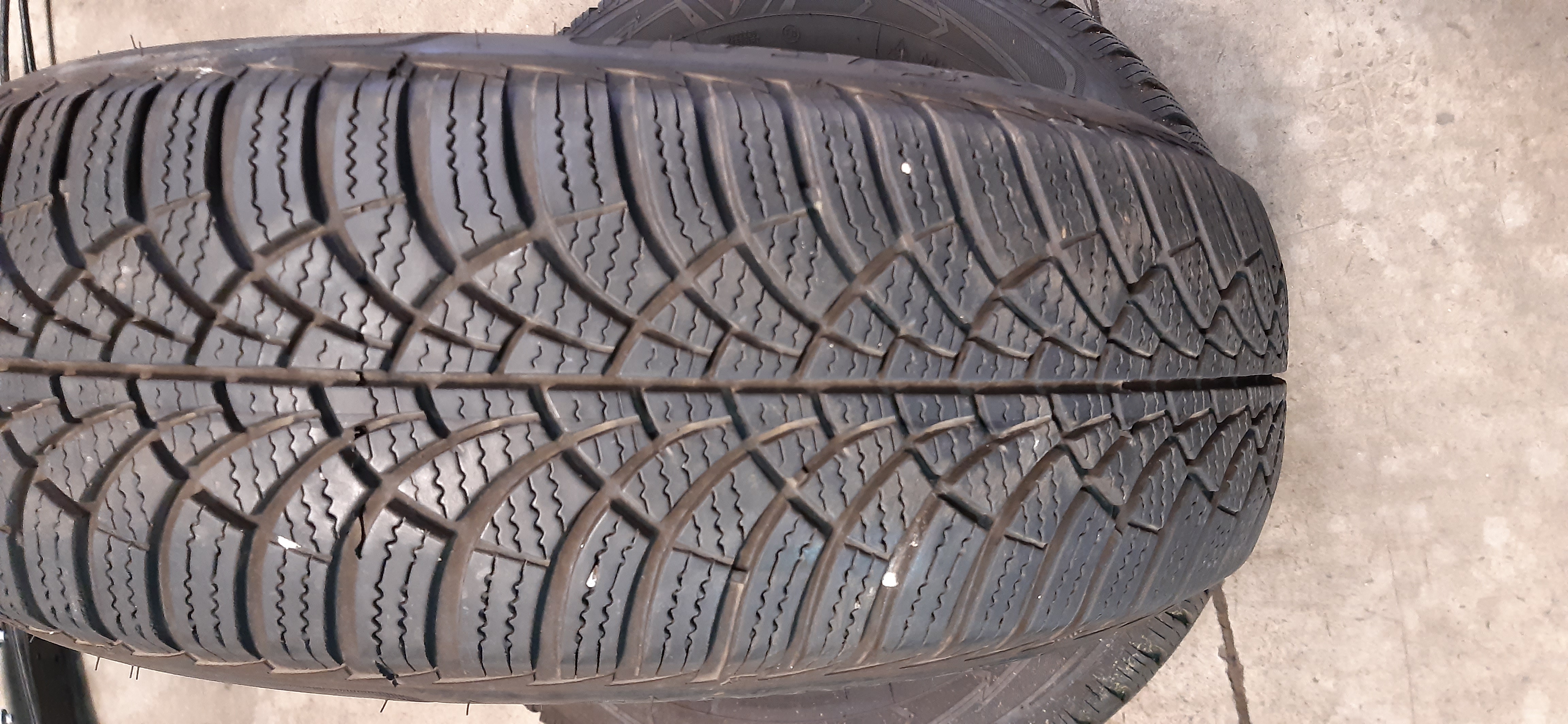 N.4 Gomme invernali GOOD YEAR 185/65 R15 88T DOT3421 GOMMUS264