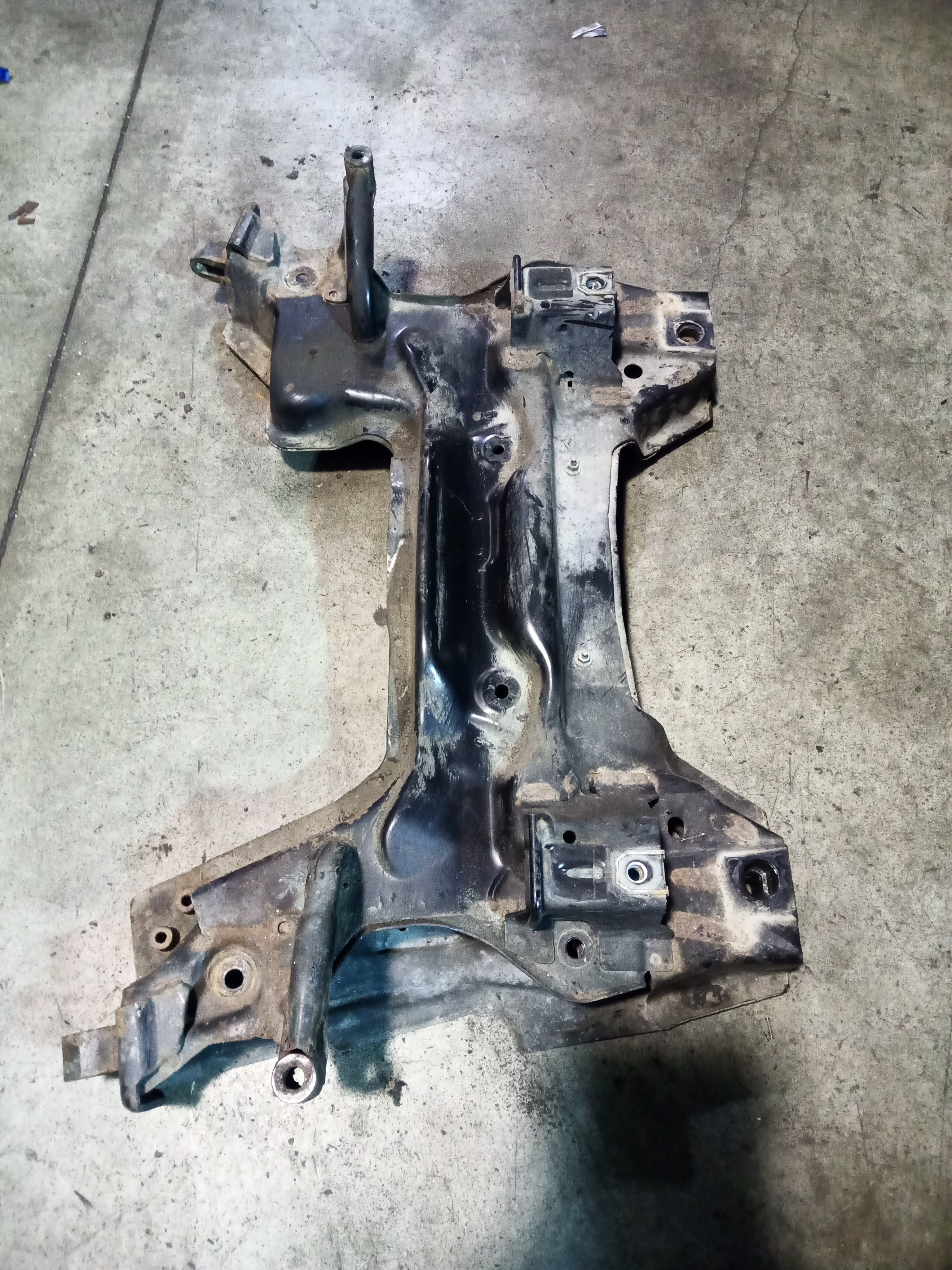 CULLA MOTORE ANTERIORE PEUGEOT 207 1.6TB 2010 MECC3051