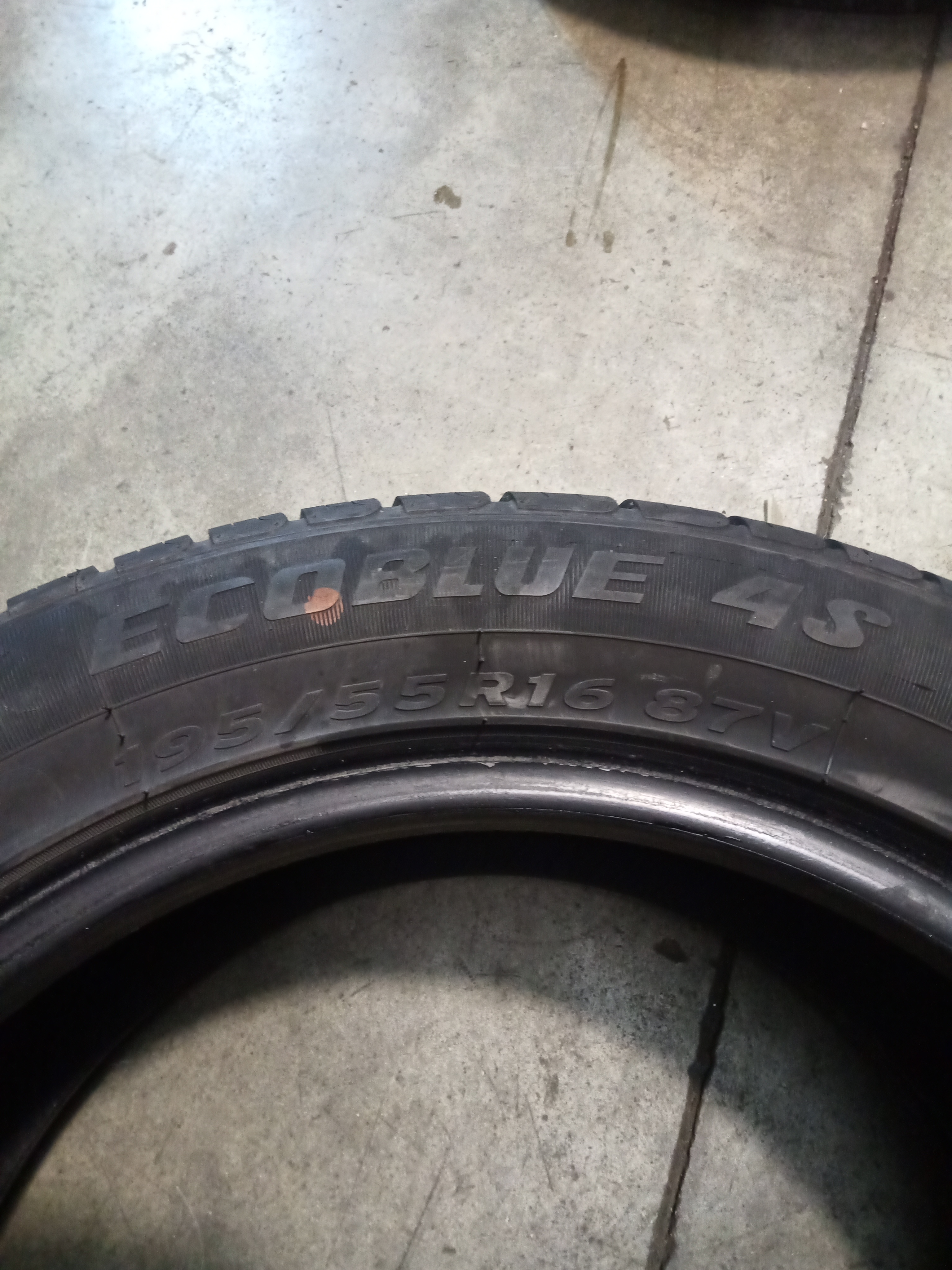 N.2 GOMME SUPERIA 4 STAGIONI 195 / 55 R16 87V DOT3220 GOMMUS308