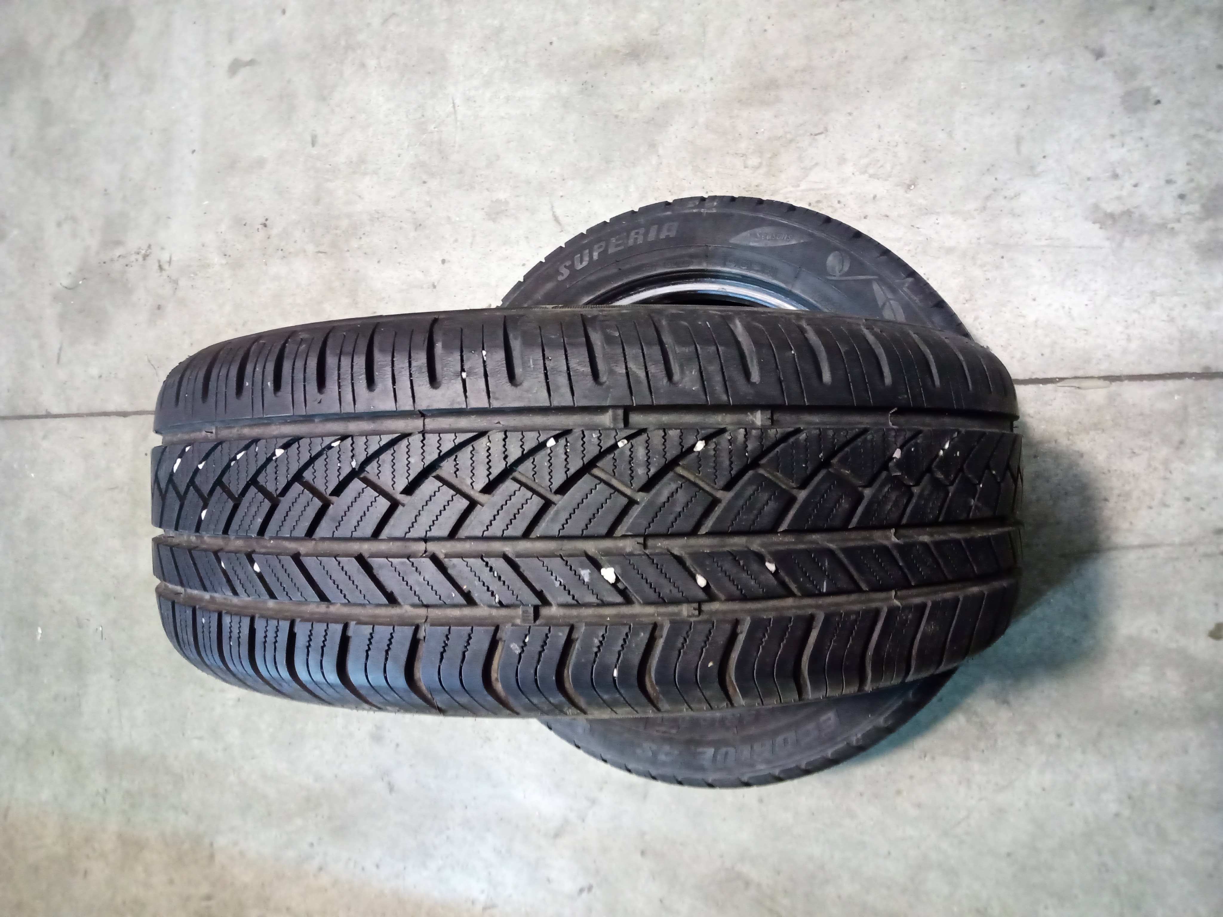 N.2 GOMME SUPERIA 4 STAGIONI 195 / 55 R16 87V DOT3220 GOMMUS308