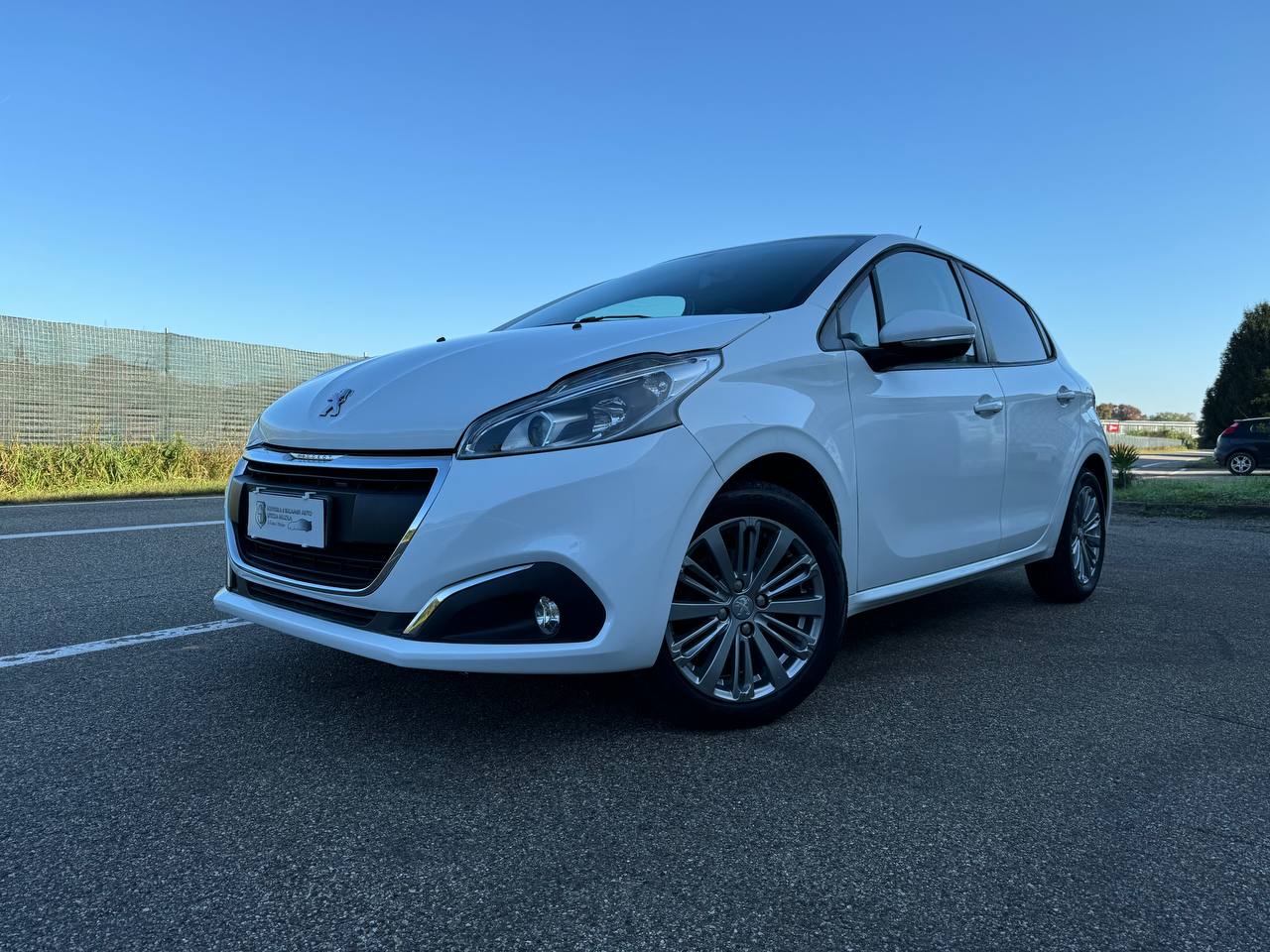 PEUGEOT 208 1.2 B. “2016”- PURETECH 1.2 BENZINA – 60 kw  Immatricolazione 07/2017