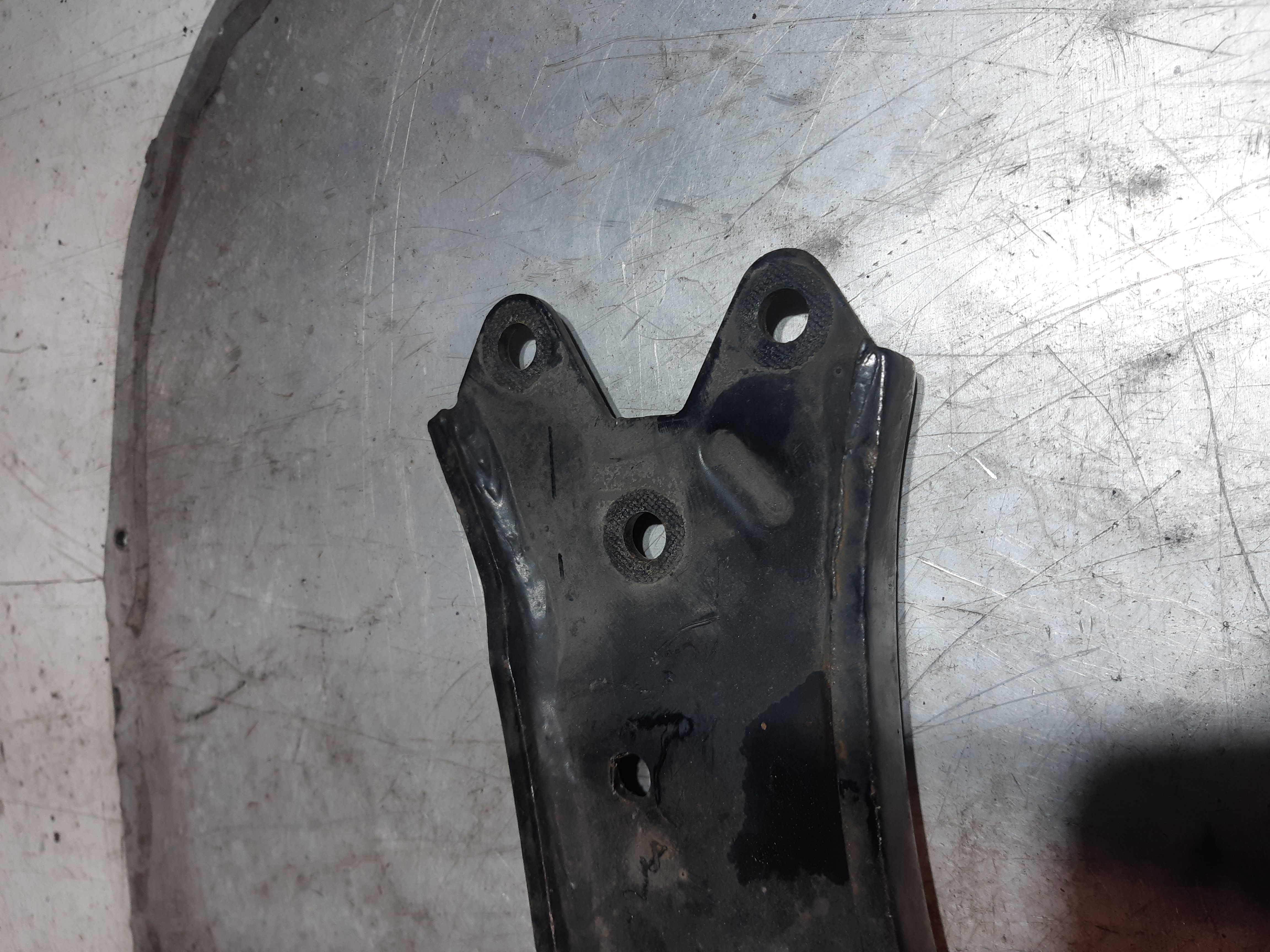 TRAPEZIO ANTERIORE DESTRO VW GOLF 5 1.9TDI 2007 BKC MECC3357