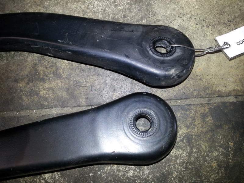 Coppia bracci per spazzole tergicristallo bmw 330 ci cabrio