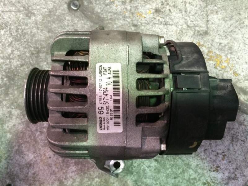 Alternatore usato Fiat grande punto 1.4b del 2008 - 51714794