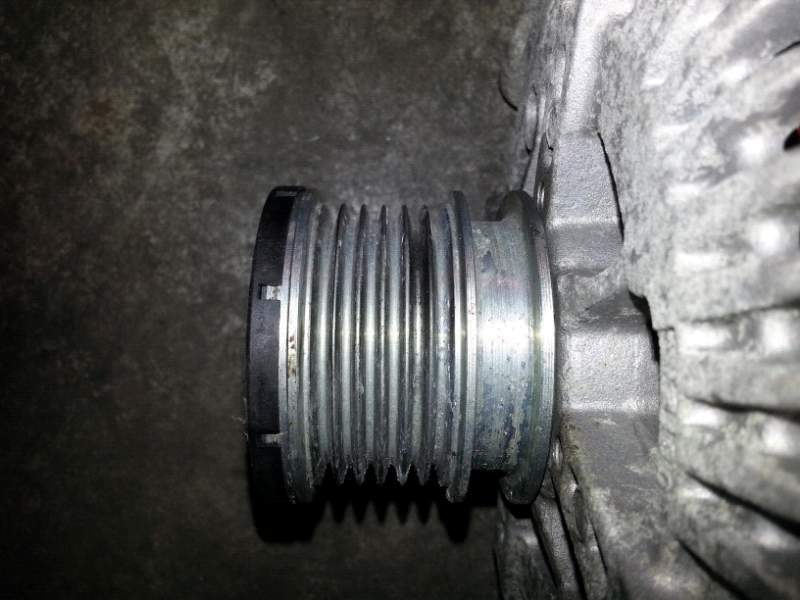 Alternatore usato per MB viano 220 cdi del 2007