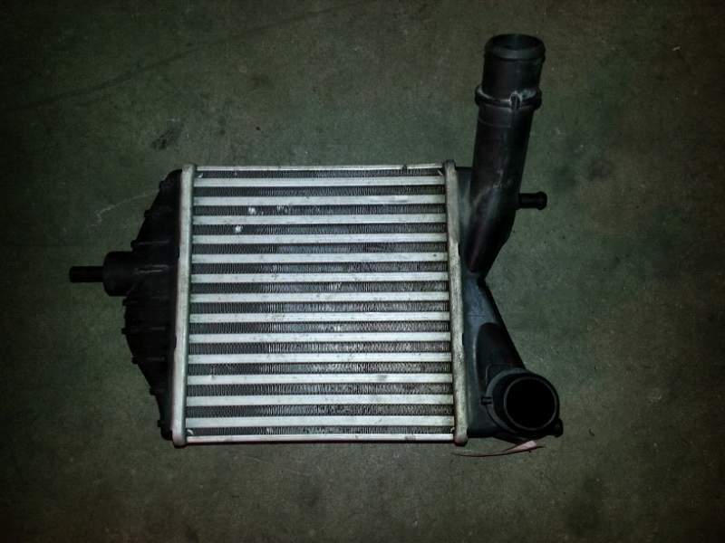 Radiatore intercooler usato Lancia Ypsilon 1.3 mj 2009