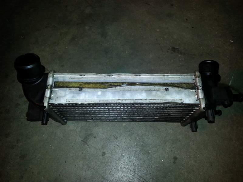 Radiatore intercooler usato Fiat 500 1.3 mj del 2011