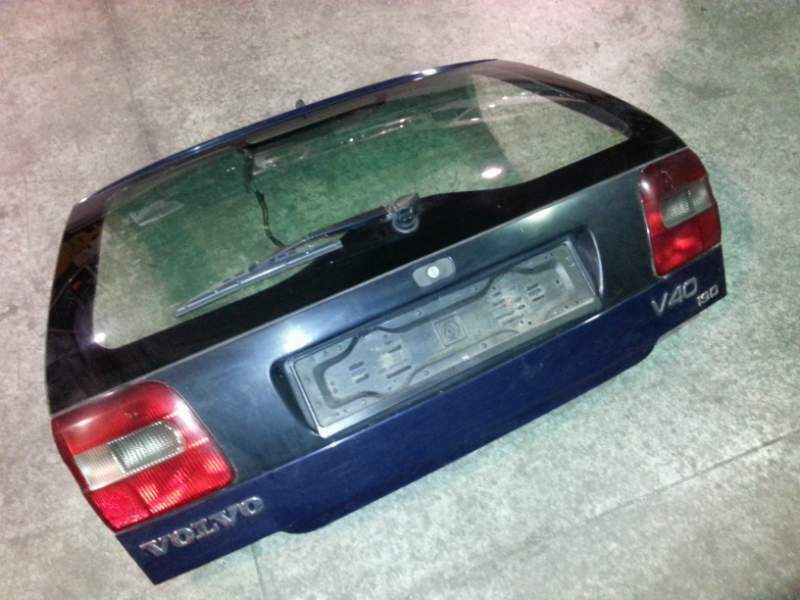 Bagagliaio posteriore volvo v40 2000 blu