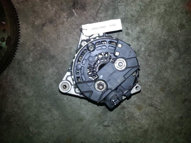 Alternatore usato Renault master 2.5 dci del 2007