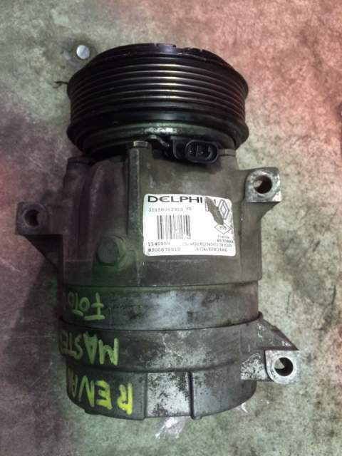 Compressore clima usato Renault master 2.5 DCI 8700678510