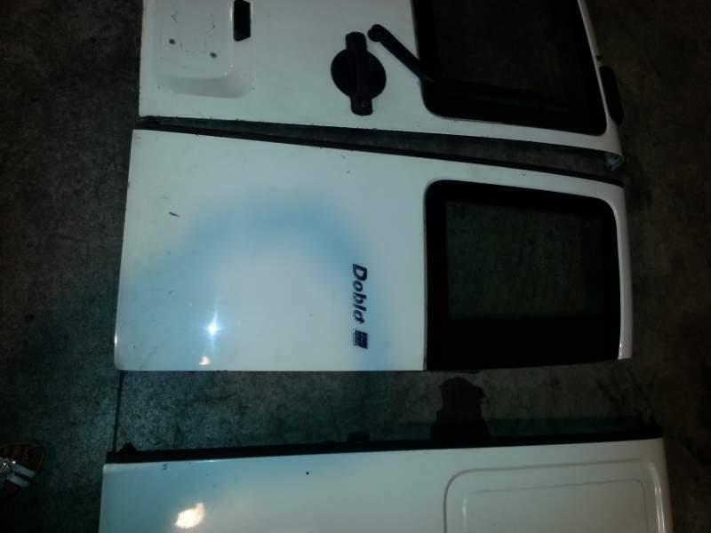 Portellone post. Cargo fiat doblo&#039; dx anno 2004 bianco .