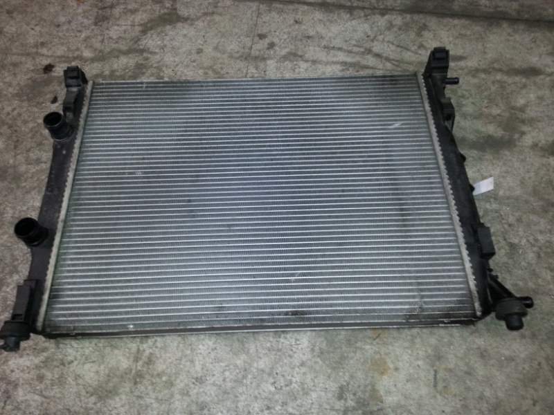 Radiatore acqua per Renault scenic 1.9 DCI del 2003