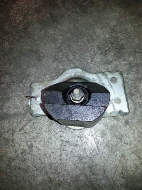 Supporto motore per renault scenic 1.9 dci del 2003